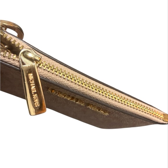 MICHAEL KORS Card Key Holder - Picture 10 of 13